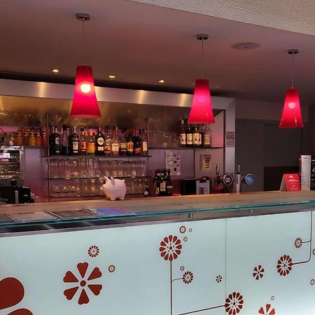 Ibis Saintes Hotel Kültér fotó